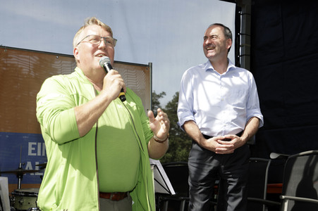 Hubert Aiwanger bei einer Wahlkampfveranstaltung der Freien Wähler Hessen in Wetter