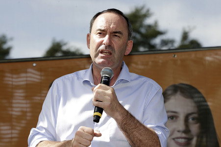 Hubert Aiwanger bei einer Wahlkampfveranstaltung der Freien Wähler Hessen in Wetter