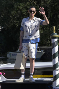 Ankunft von Michele Bravi am Hotel Excelsior, Internationale Filmfestspiele von Venedig 2023