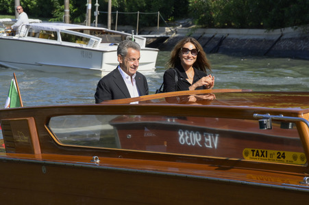 Ankunft von Carla Bruni und Nicolas Sarkozy am Hotel Excelsior, Internationale Filmfestspiele von Venedig 2023