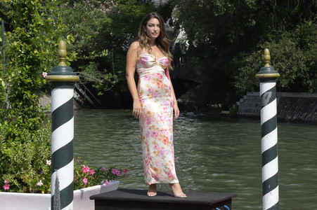 Ankunft von Nilufar Addati am Hotel Excelsior, Internationale Filmfestspiele von Venedig 2023