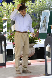 Ankunft von Woody Allen am Hotel Excelsior, Internationale Filmfestspiele von Venedig 2023