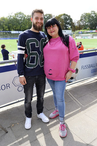 Benefiz-Fußballspiel 'Kicken mit Herz' 2023 in Hamburg