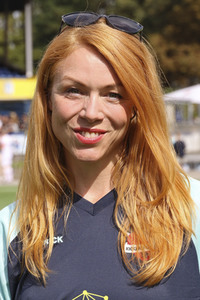 Benefiz-Fußballspiel 'Kicken mit Herz' 2023 in Hamburg