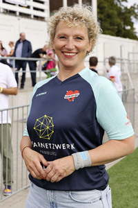 Benefiz-Fußballspiel 'Kicken mit Herz' 2023 in Hamburg