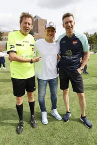 Benefiz-Fußballspiel 'Kicken mit Herz' 2023 in Hamburg