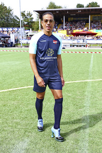 Benefiz-Fußballspiel 'Kicken mit Herz' 2023 in Hamburg