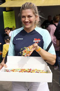 Benefiz-Fußballspiel 'Kicken mit Herz' 2023 in Hamburg