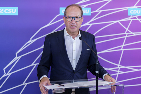 Fraktionssitzung der CDU/CSU-Bundestagsfraktion in Berlin