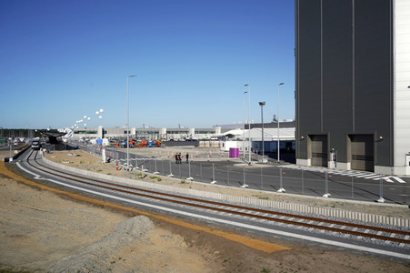 Start des eigenen Bahnshuttle zur Tesla Gigafactory 4 in Grünheide