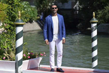 Ankunft von Francesco Arca am Hotel Excelsior, Internationale Filmfestspiele von Venedig 2023