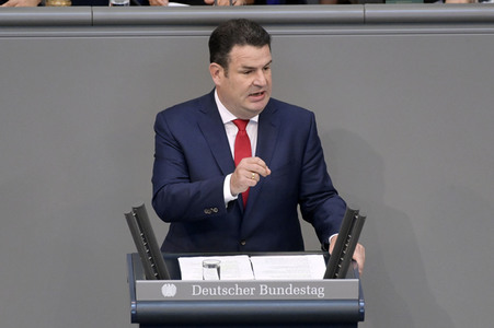 120. Sitzung des Deutschen Bundestages in Berlin