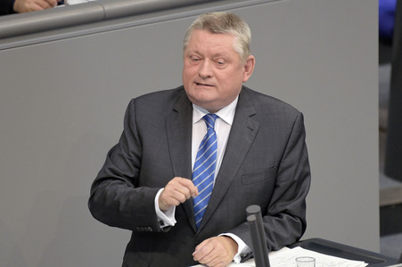 120. Sitzung des Deutschen Bundestages in Berlin