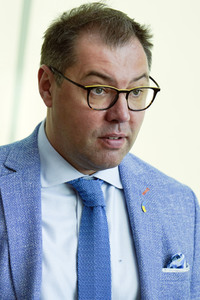 Podiumsdiskussion 'Bring Back Kids to Ukraine: Die Entführung ukrainischer Kinder' in Berlin
