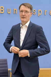 Bundespressekonferenz Krankenhaustransparenzgesetz in Berlin