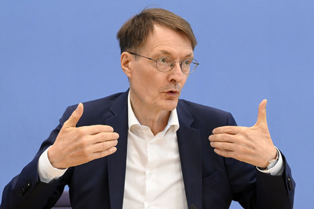 Bundespressekonferenz Krankenhaustransparenzgesetz in Berlin