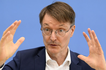 Bundespressekonferenz Krankenhaustransparenzgesetz in Berlin