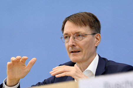Bundespressekonferenz Krankenhaustransparenzgesetz in Berlin