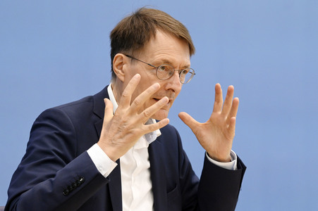 Bundespressekonferenz Krankenhaustransparenzgesetz in Berlin