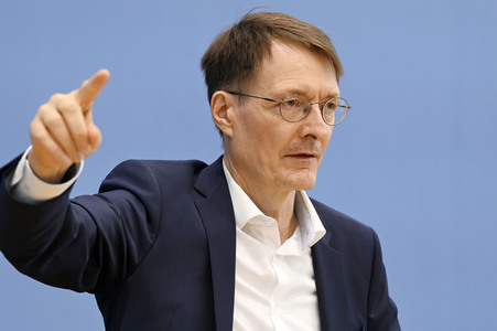 Bundespressekonferenz Krankenhaustransparenzgesetz in Berlin
