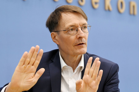 Bundespressekonferenz Krankenhaustransparenzgesetz in Berlin