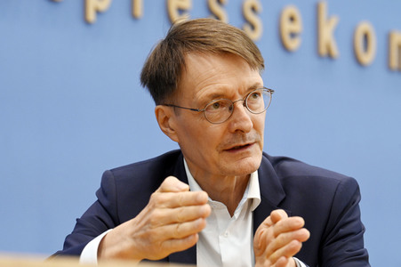 Bundespressekonferenz Krankenhaustransparenzgesetz in Berlin