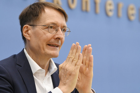 Bundespressekonferenz Krankenhaustransparenzgesetz in Berlin
