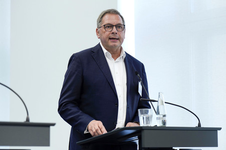Pressekonferenz zu den Ergebnissen des Runden Tischs Long Covid in Berlin