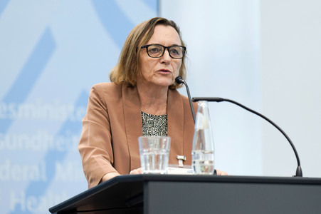 Pressekonferenz zu den Ergebnissen des Runden Tischs Long Covid in Berlin