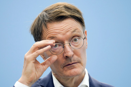 Pressekonferenz zu den Ergebnissen des Runden Tischs Long Covid in Berlin