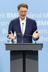 Pressekonferenz zu den Ergebnissen des Runden Tischs Long Covid in Berlin