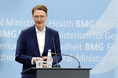 Pressekonferenz zu den Ergebnissen des Runden Tischs Long Covid in Berlin