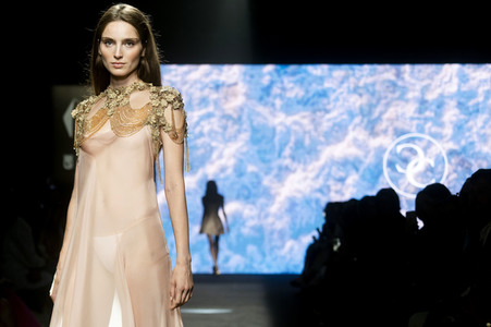 Claro Couture Fashion Show auf der 78. Mercedes-Benz Fashion Week Madrid
