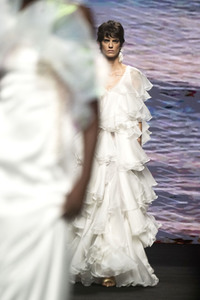 Claro Couture Fashion Show auf der 78. Mercedes-Benz Fashion Week Madrid