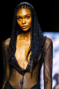 Claro Couture Fashion Show auf der 78. Mercedes-Benz Fashion Week Madrid