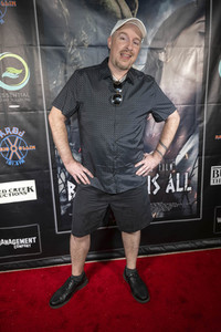 Filmpremiere 'Beneath Us All' in Los Angeles