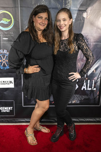 Filmpremiere 'Beneath Us All' in Los Angeles