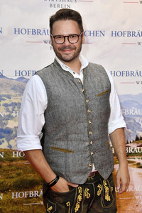 Wiesn Anstich 2023 im Hofbräu Berlin