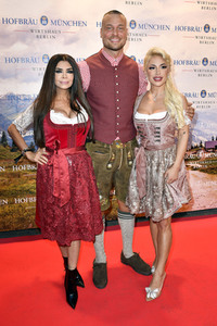 Wiesn Anstich 2023 im Hofbräu Berlin