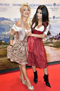 Wiesn Anstich 2023 im Hofbräu Berlin
