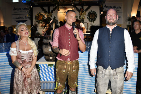 Wiesn Anstich 2023 im Hofbräu Berlin