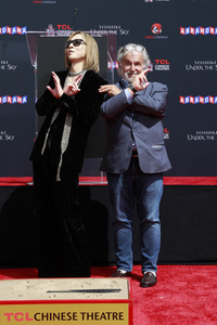 Hand and Footprint Ceremony mit Yoshiki in Los Angeles