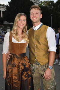 Almauftrieb beim Oktoberfest 2023 in München