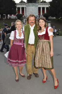 Almauftrieb beim Oktoberfest 2023 in München