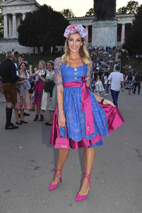 Almauftrieb beim Oktoberfest 2023 in München