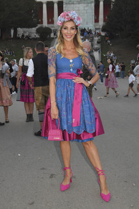 Almauftrieb beim Oktoberfest 2023 in München