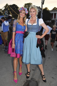 Almauftrieb beim Oktoberfest 2023 in München