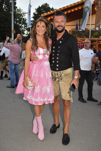 Almauftrieb beim Oktoberfest 2023 in München