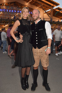 Almauftrieb beim Oktoberfest 2023 in München