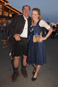 Almauftrieb beim Oktoberfest 2023 in München